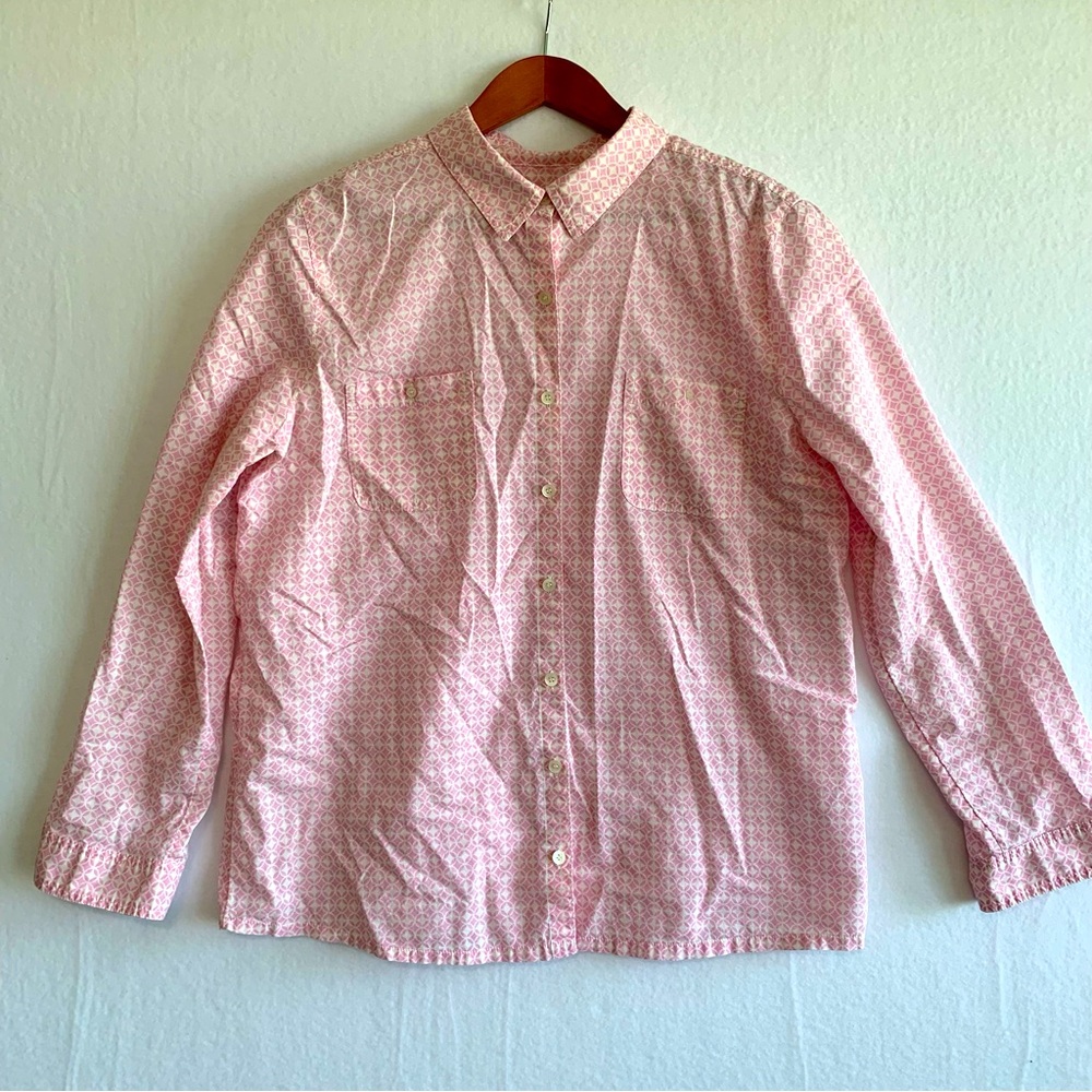 Caslon button up shirt in pink and white. Size XL